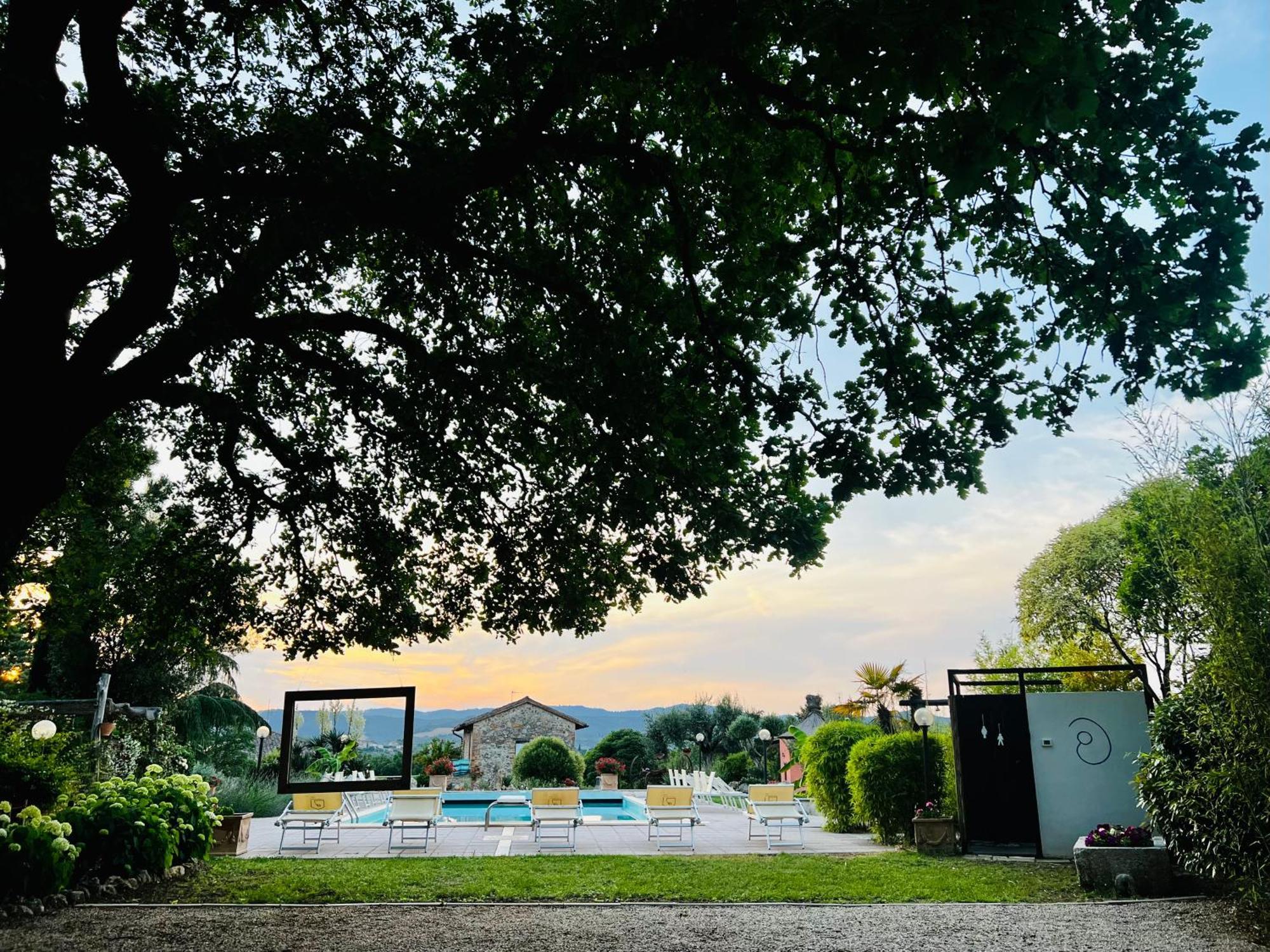 Le Case Di Lisetta Holiday Homes Corciano Exterior photo
